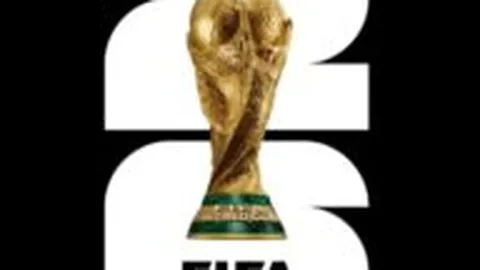 亚冬会高山滑雪挑战不断，攀登之路永不言弃